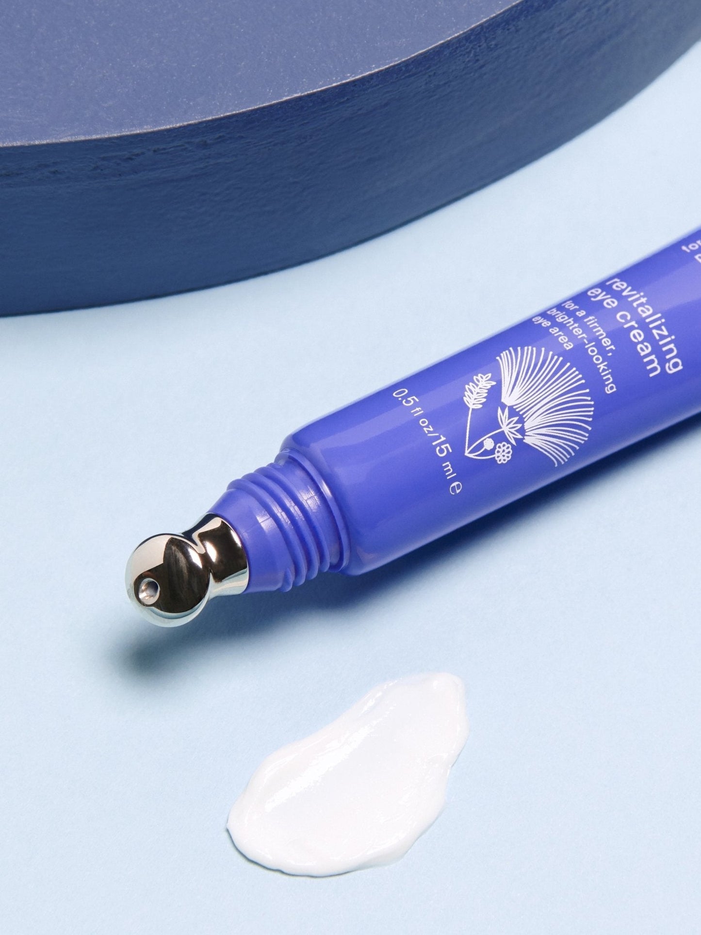 Revitalizing eye cream